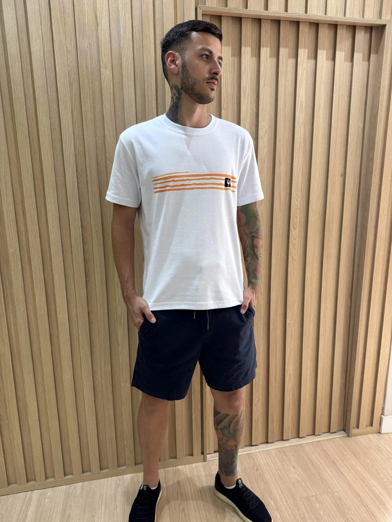 BIG SHIRT SURFING INTERVENTION MC - Imagem 1