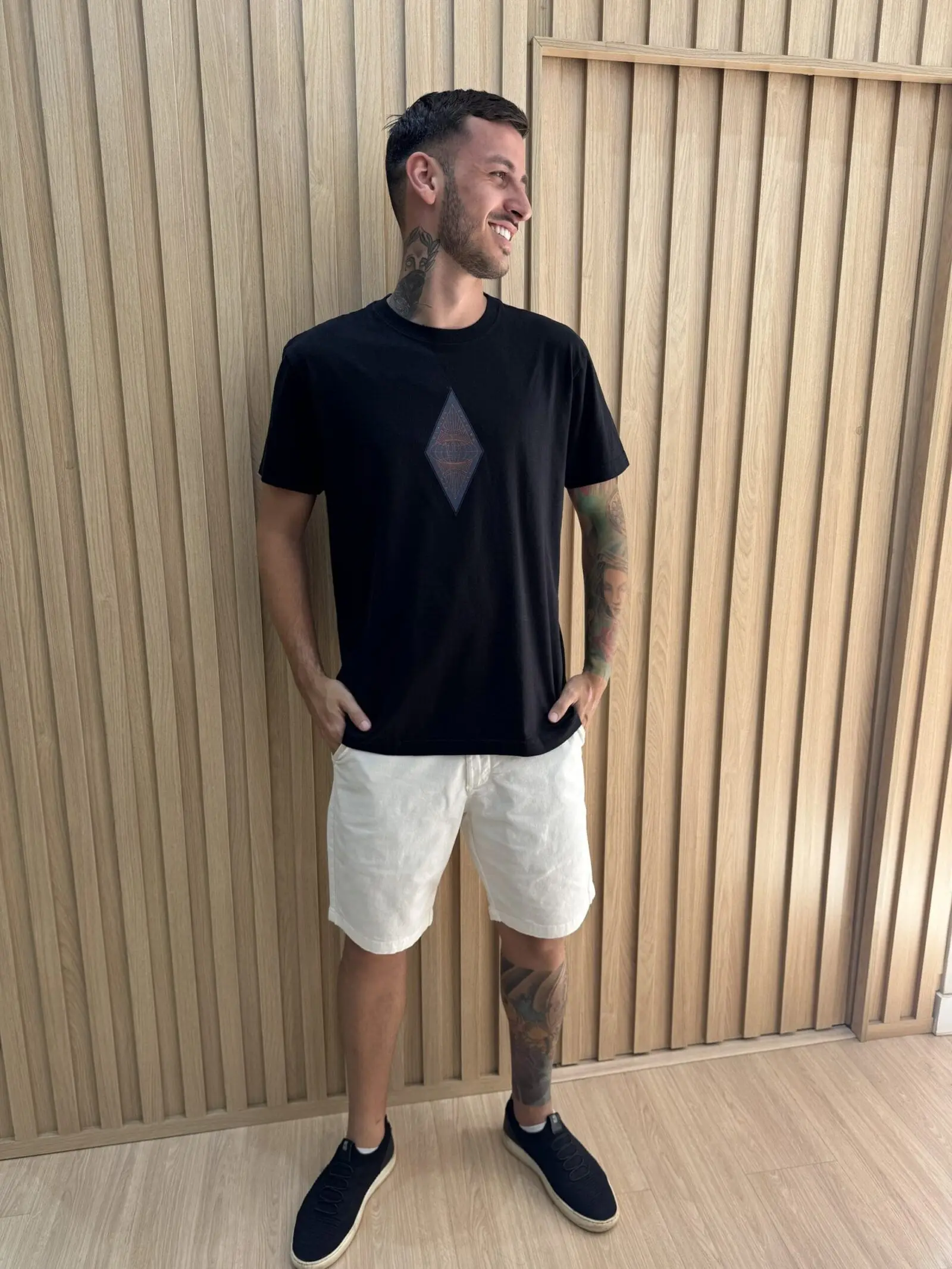 T-SHIRT VINTAGE SHAPE ROOM MC - Imagem 1