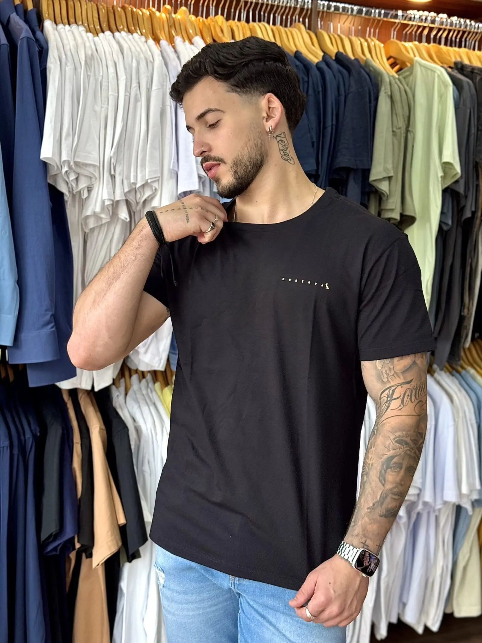 CAMISETA LOGO MINIMAL GOLD - Imagem 1