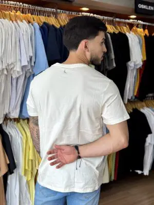 CAMISETA RESERVA SIMPLES ESTAMPADA - Imagem 2