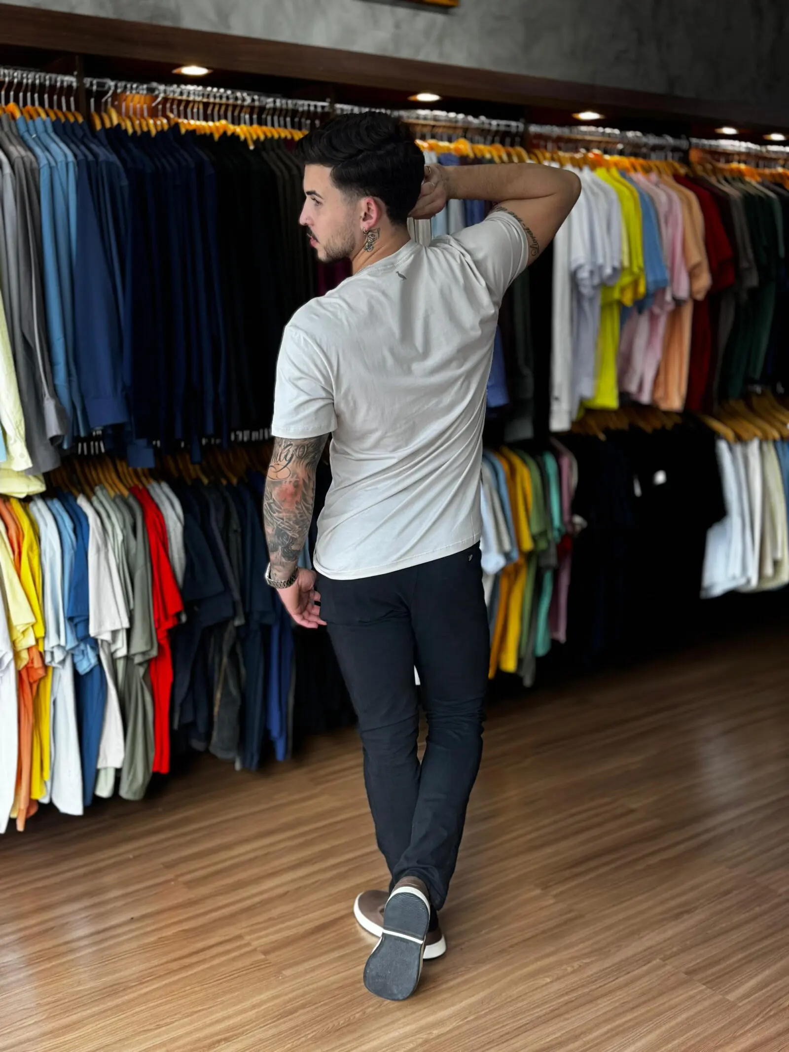 CAMISETA PIMA SLIM ESTAMPA BORN IN RIO - Imagem 2