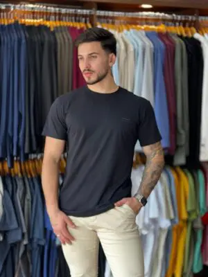 CAMISETA PIMA SLIM ESTAMPA BORN IN RIO PRETO