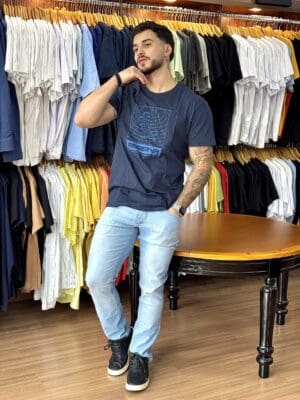 CAMISETA ESTAMPA LIFESTYLE GRID - Imagem 2